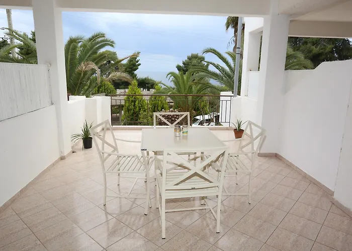 Maison La * Aya Paraskevi