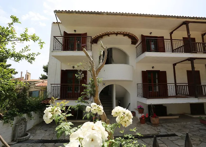 Maison La * Aya Paraskevi